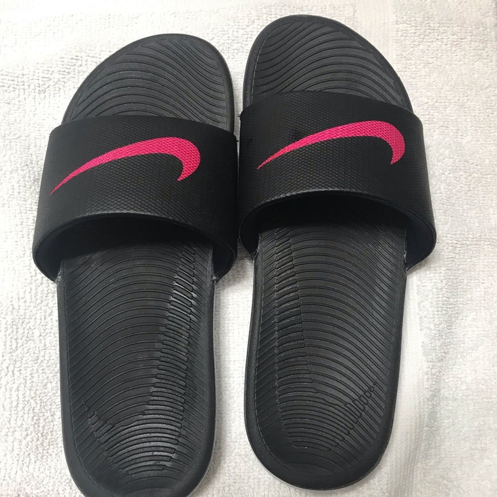 Nike slides